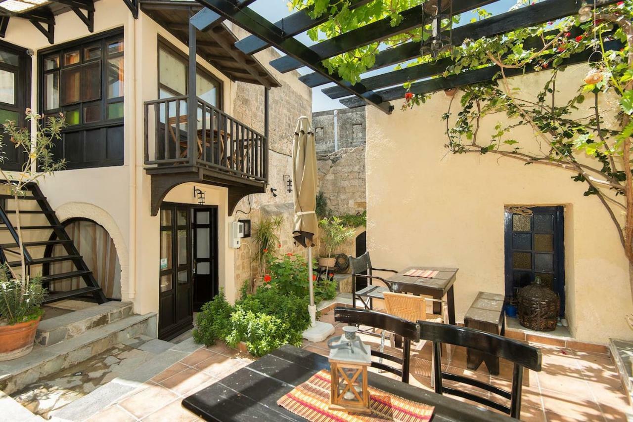 Апартаменти Chris Αpartments Old Town Rhodes City Екстер'єр фото